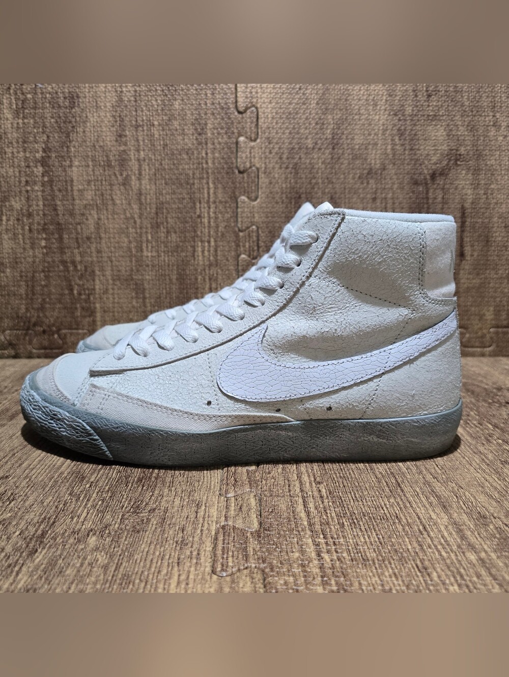 Mens Nike BLAZER  MID '77 EMB 'SUMMIT WHITE PHANTOM US DV0797-100 Size 9
